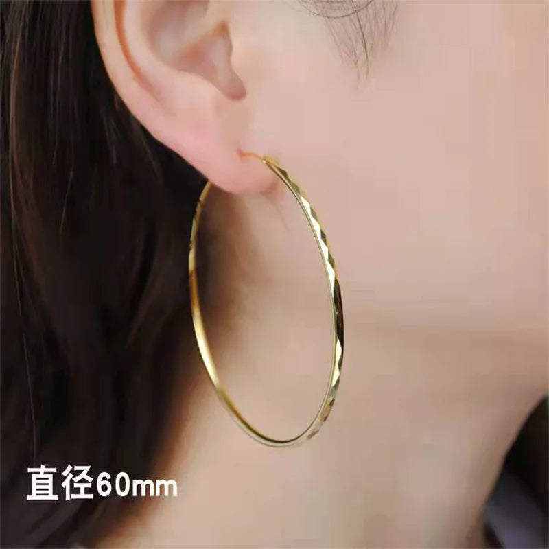 grandes boucles d'oreilles créoles pour femmes