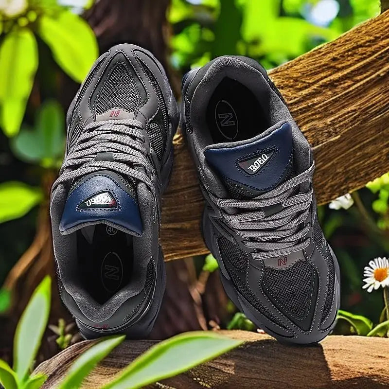 Autumn style 2024 New Couple Sports and  Casual Shoes Lightweight and Fashionable Breathable Board Shoes