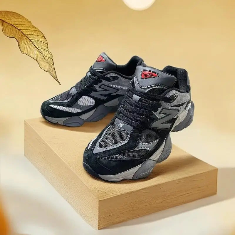 Autumn style 2024 New Couple Sports and  Casual Shoes Lightweight and Fashionable Breathable Board Shoes