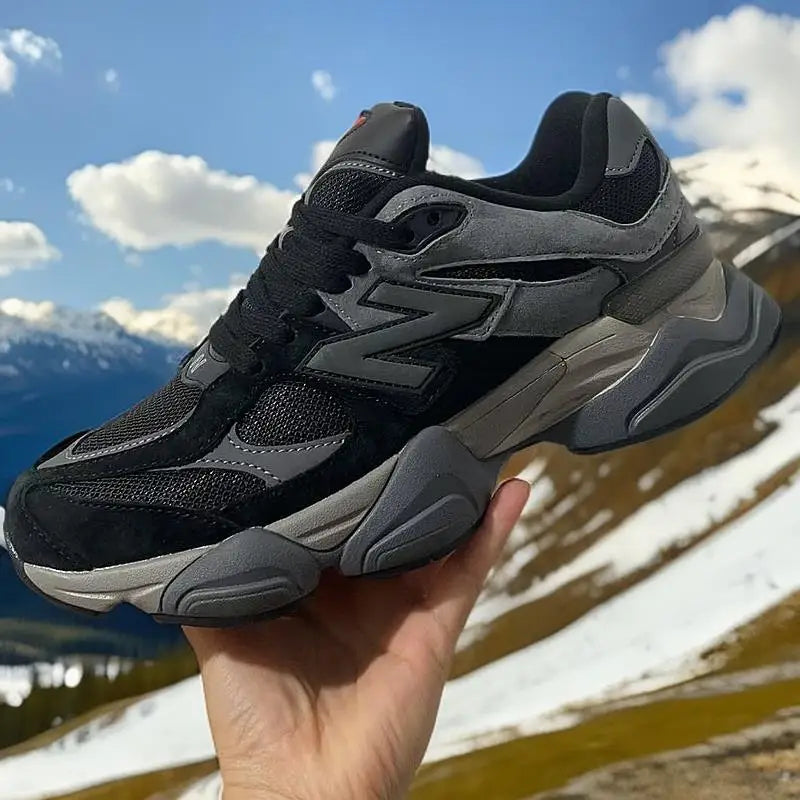 Autumn style 2024 New Couple Sports and  Casual Shoes Lightweight and Fashionable Breathable Board Shoes